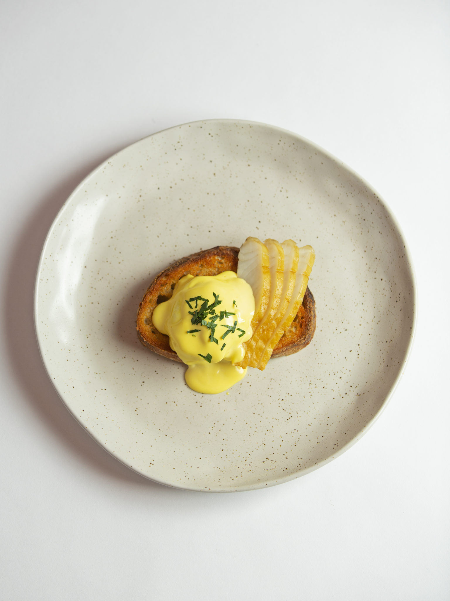 Eggs Aquna – Smoked Aquna Murray Cod, sourdough, poached egg, hollandaise